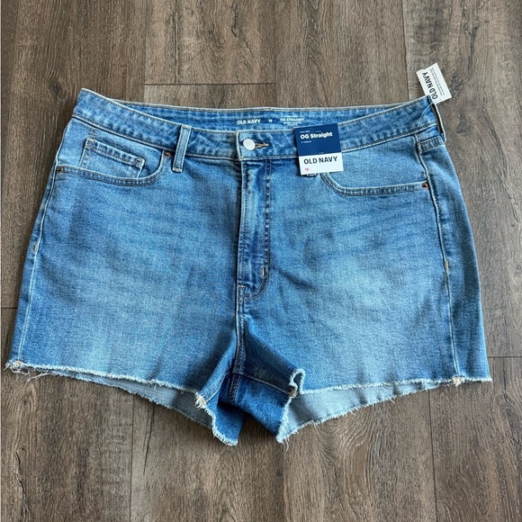 Old Navy OG Straight Jean Shorts. Women’s size 16.  New with tags! - Picture 1 of 7